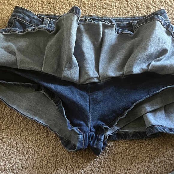 Blue Denim Ruffled Skirt - Picture 5 of 7